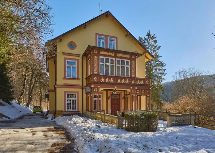 Belvedere-5 By Interhome شقة *